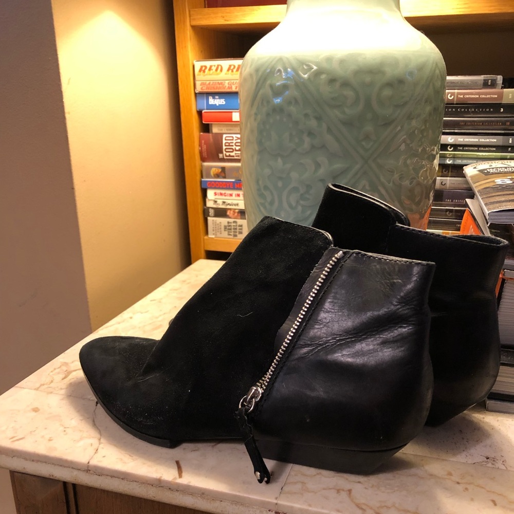 Black suede and leather Booties